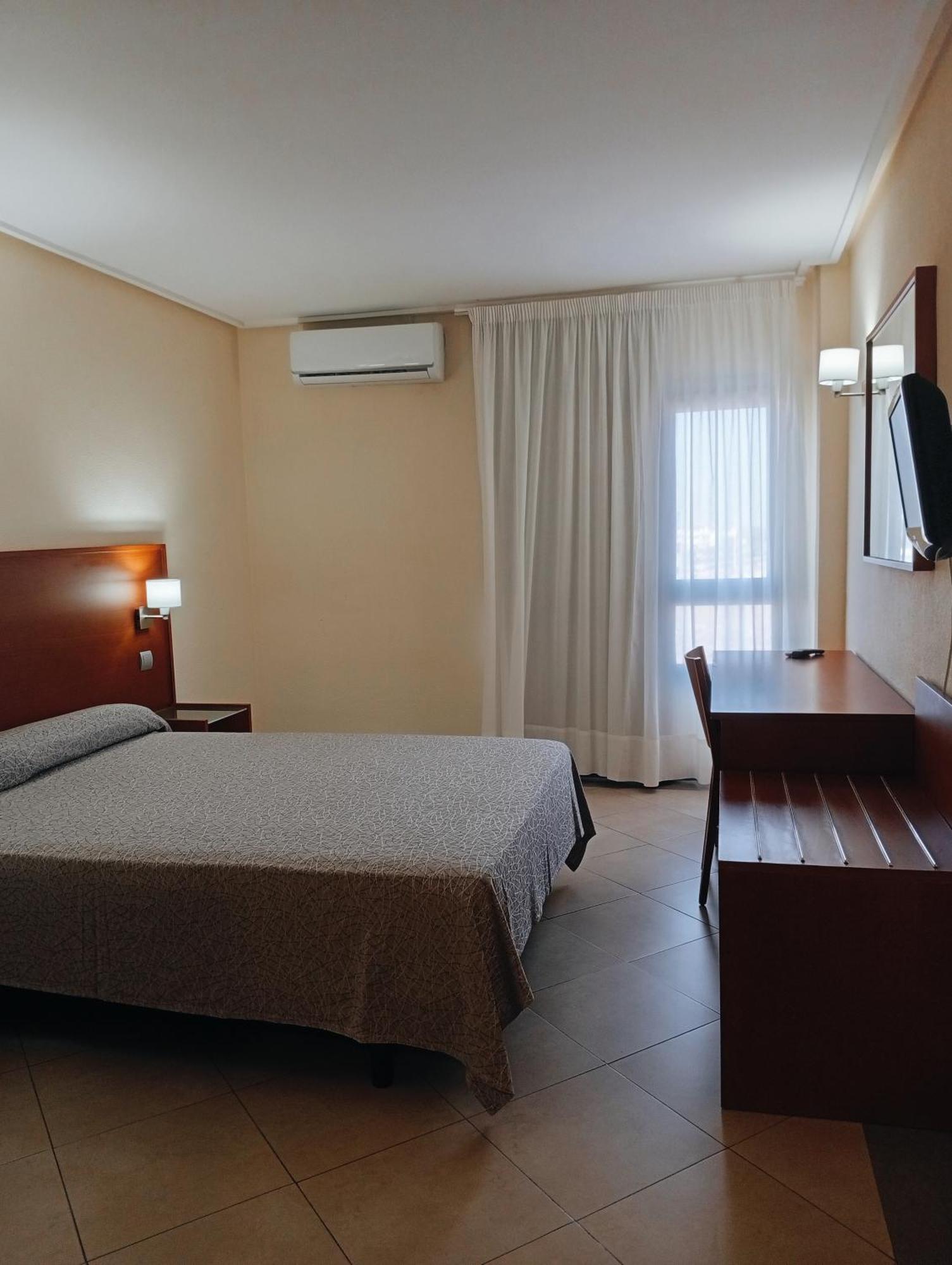 Torrejoven Hotel Torrevieja Ngoại thất bức ảnh